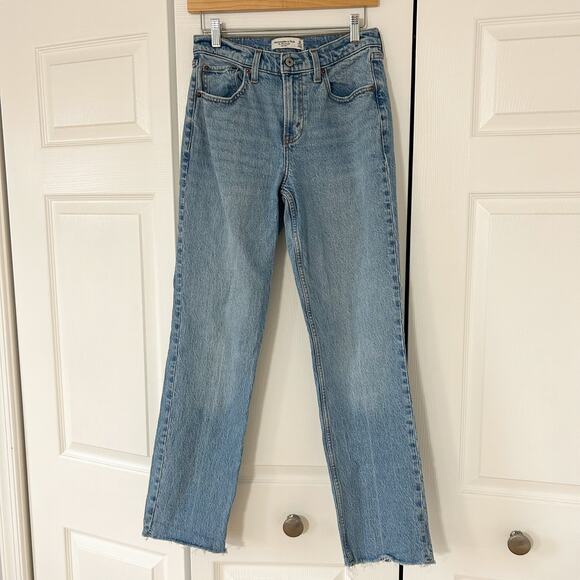 Abercrombie & Fitch 90s Mid Rise Straight Jeans Light Wash Size 26 Regular - Picture 10 of 11
